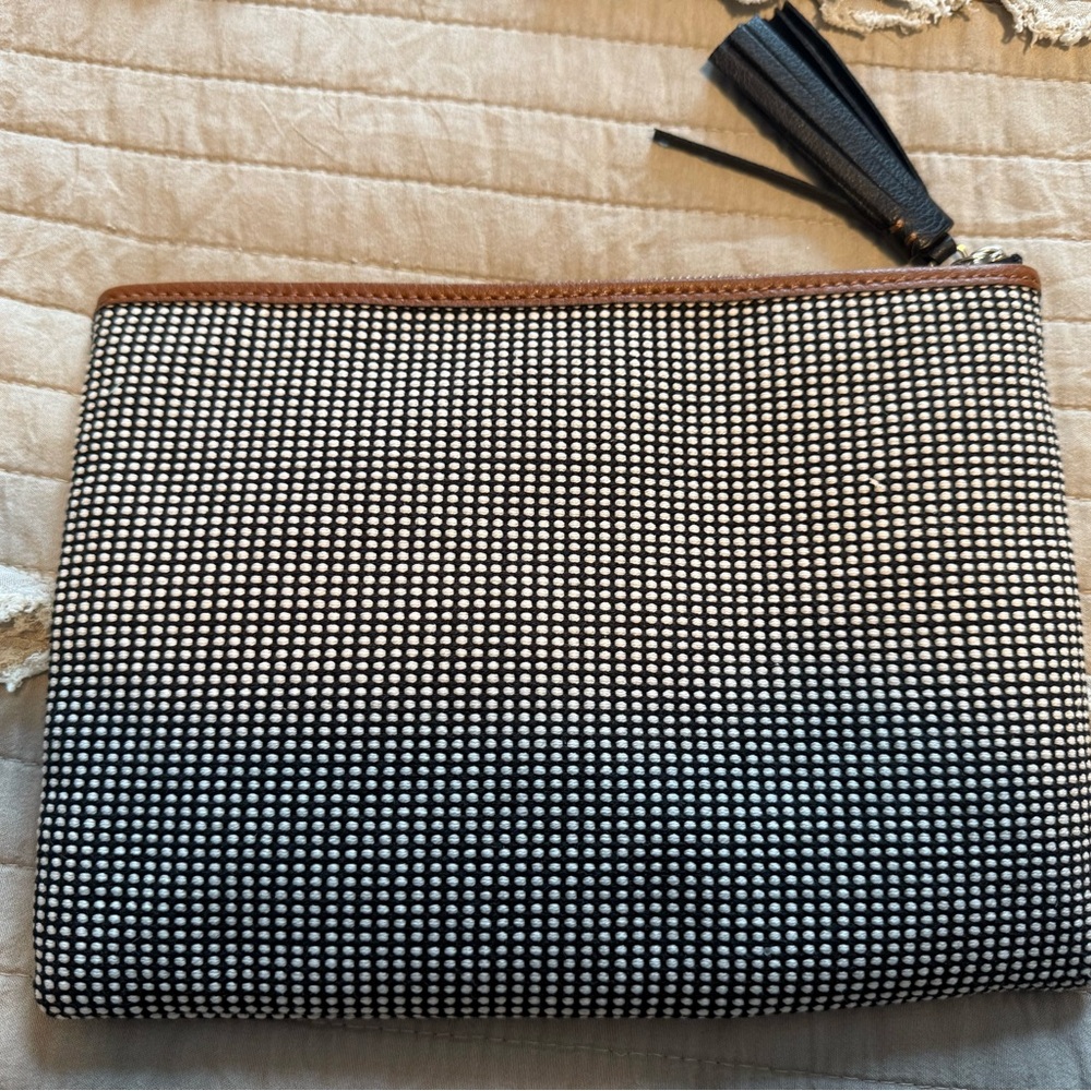 kate spade Black & White Floral Zip Pouch Set with Black Wristlet - Picture 3 of 8